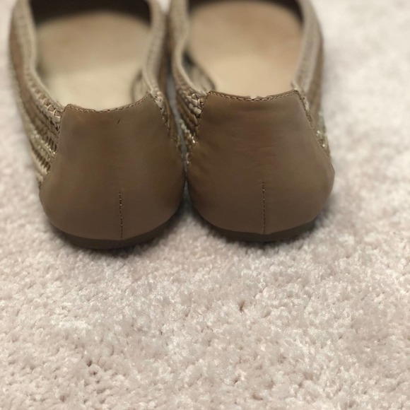 Tan & gold Aldo flats - Picture 4 of 6